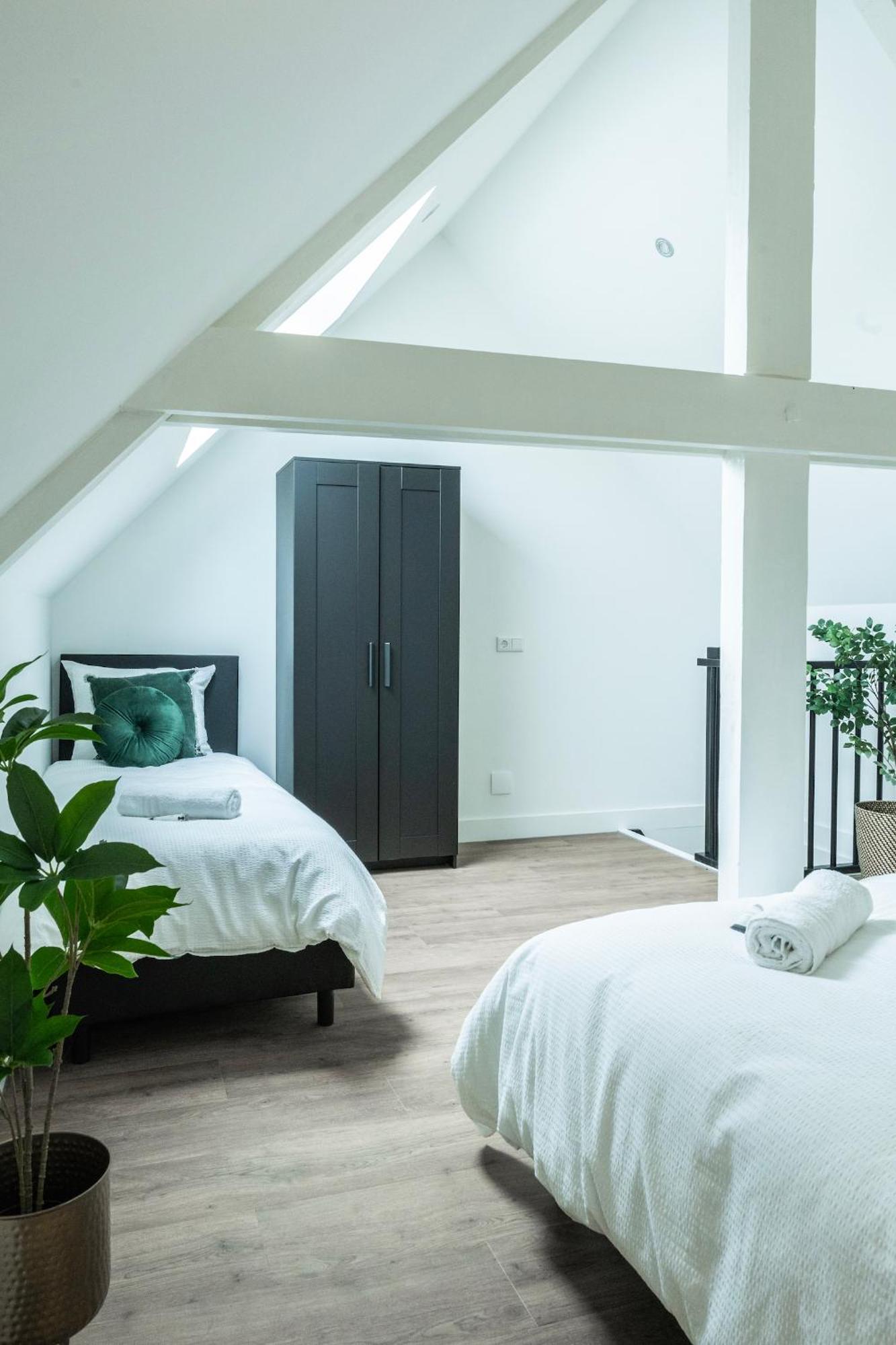 6-Bed Aircon House Diaz 60M2, Many Bedrooms Tilburg Eksteriør bilde